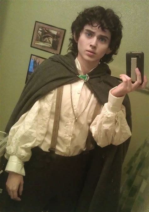 Amouranth aka kaitlyn siragusa is a live streamer on twitch who does variety. Amazing frodo cosplay | cool costumes | Pinterest