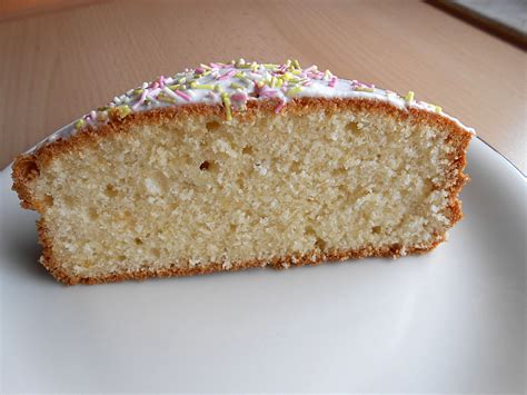 Jetzt ausprobieren mit ♥ chefkoch.de ♥. Heller saure Sahne - Kuchen (Rezept mit Bild) von Tiniwini ...