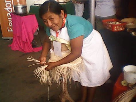 Llovizna “el Infalible Valor En El Arte De Las Tejedoras Manabitas”