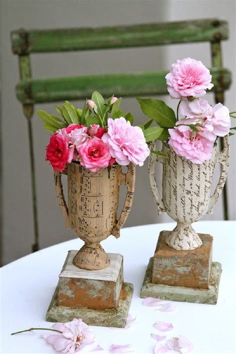 These bowls can be used for display, for holding your keys and other items. DIY Shabby Chic Home Decor Ideas