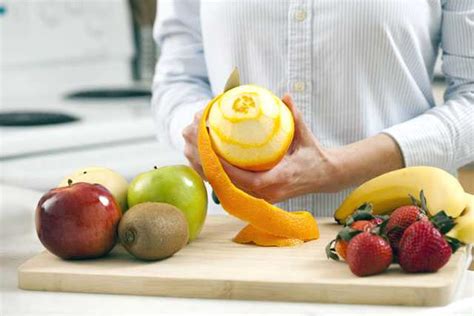Ways To Use Leftover Fruit And Veggie Peels
