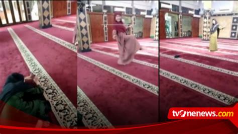 Viral Video Emak Emak Joget Tiktok Di Masjid Menuai Sorotan Netizen