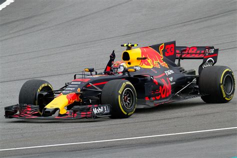 Home of four formula 1 world championships and the world's fastest pit crew! Red Bull Racing - Wikipedia
