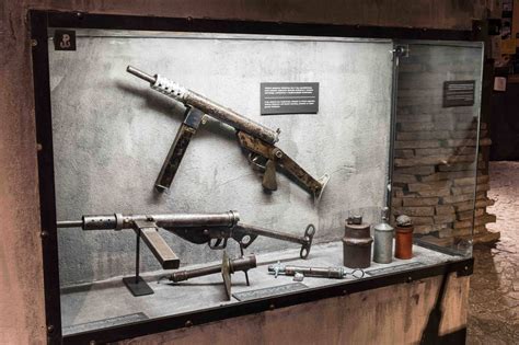 W stolicy niezwykle żywa jest nadal pamięć o ii wojnie światowej. Muzeum Powstania Warszawskiego - Polska przez weekend