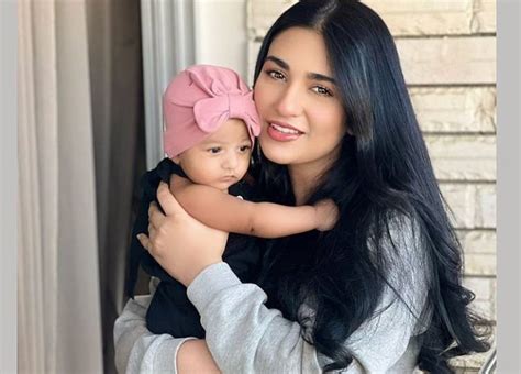 Sarah Khan Shares Video Of Baby Girl Alyana Trying Cucumber For The