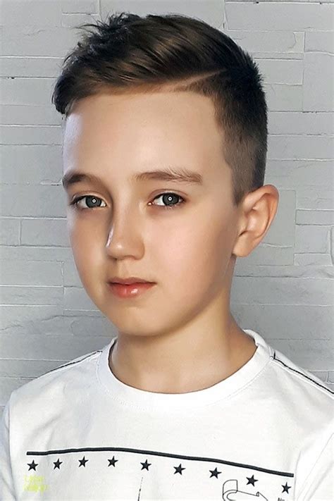 50+ The Best Boys Haircuts The Talk Of The School | Trendy ... Growing bangs does not take much time or effort.