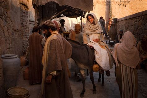Mary And Joseph Travel To Bethlehem Ancient Israelites Bible Images