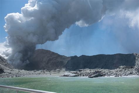 Neuseeland White Island Die Unberechenbare Vulkaninsel Der Spiegel