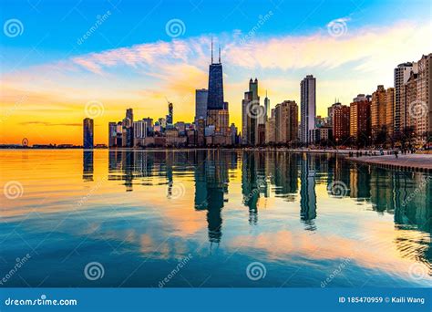 Chicago Skyline Reflection In Lake Michigan Stock Image Image Of