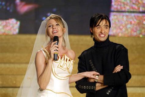 L'ex concorrente di temptation island nathaly caldonazzo è stata ospite di vieni da me e con caterina balivo ha ripercorso la sua vita, parlando della rottura con andrea ippoliti e, soprattutto, della sua storia d'amore con massimo troisi. Natalie Caldonazzo: fotogallery - CorrieredelMezzogiorno