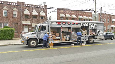 18, 2020, usda purchased more than $1.781 billion of food through extended contracts of select vendors from the first round of the program as well as new contracts focused on opportunity zones in order to direct food to reach underserved areas, places. Food Distribution Stock Photos, Pictures & Royalty-Free ...