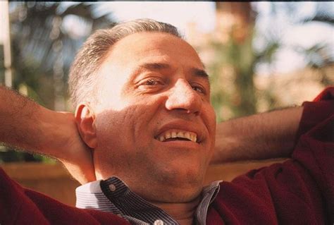 Ali kemal sunal koca bir ülkenin tüm kalbiyle sevdiği adam,karısı gül sunal'la vedalaştı. Perran Kutman'dan Kemal Sunal itirafı - Magazin haberleri ...