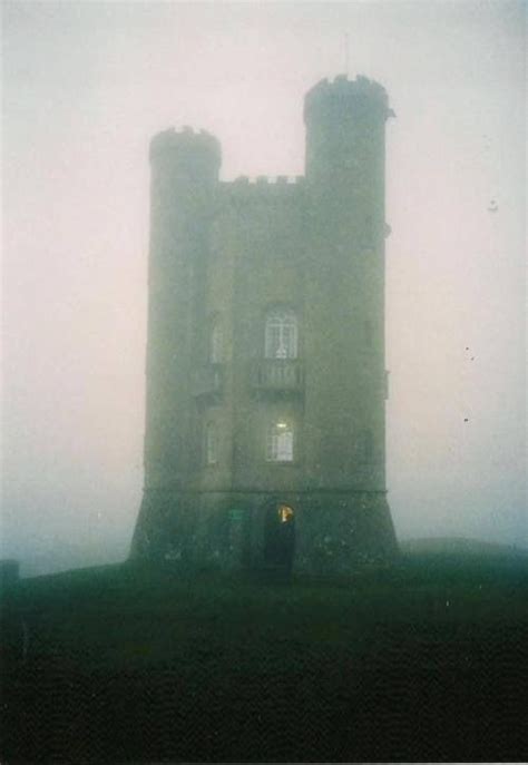 Horrific Fog Beautiful Castles Castle Mists