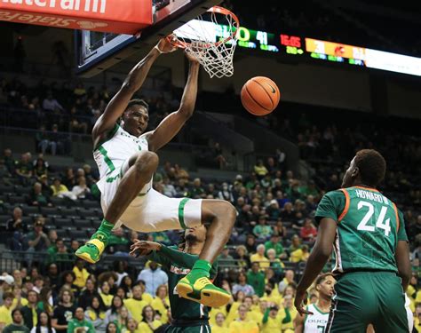 oregon ducks men s basketball s nonconference schedule features four power 5 opponents