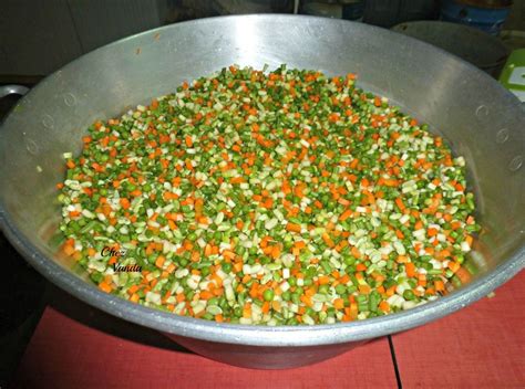 Légumes de joël en tarte croustillante, confit d'oignon doux parfumé au lard ibaïona, œuf mollet. Conserves de macédoine de légumes - Chez Vanda