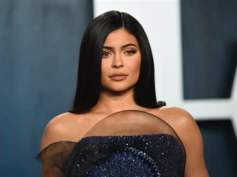 Kylie jenner had also launched a mobile application, which was in the number one position in the itunes app store. Kylie Jenner unapologetically showed off her stretch marks ...