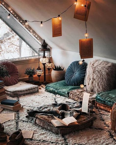 Create a peaceful meditation space with these himalayan salt lamps. 20 Budget-Friendly Meditation Room Ideas For Small Spaces ...