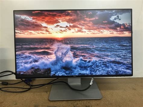Monitor Dell U2417h 24 Ultra Sharp Ips Monitor No Cables Appears To