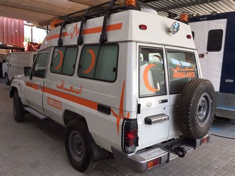 Nobody buys a toyota land cruiser for its looks, but it's a beautiful beast when the going gets tough. Пин от пользователя ncffep 911 на доске GRJ 78 EXTENDED ROOF AMBULANCE 4X4 TOYOTA LAND CRUISER