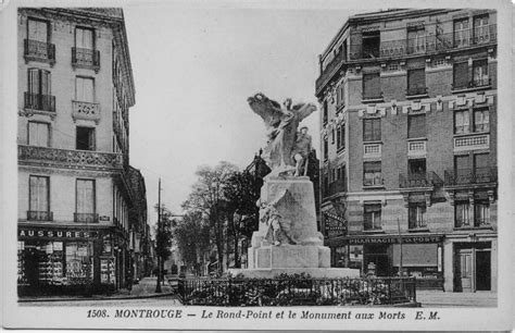 Montrouge Le Rond Point Et Le Monument Aux Morts Carte Postale