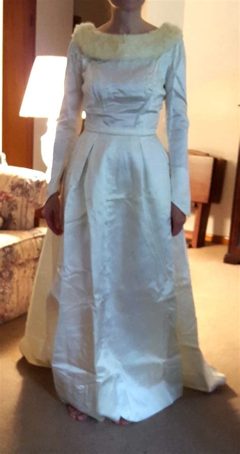 Whitening A 50 Year Old Peau De Soie Wedding Dress Thriftyfun
