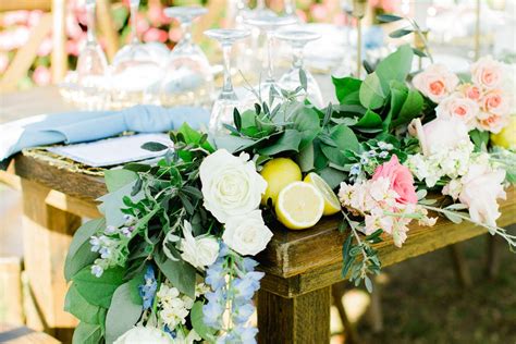 7 Fresh Ideas For Your Spring Wedding Centerpieces Partyslate