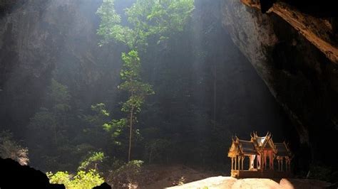 Phraya Nakhon Cave With The Kuha Karuhas Pavillon In Thailand Awesome