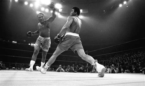 Joe Frazier Beats Muhammad Ali In ‘fight Of Century The New York Times