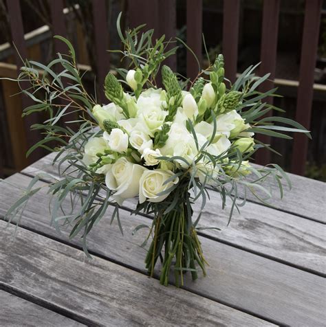 50 s style wedding tabledecor. 50th wedding anniversary bouquet. | Wedding bouquets ...