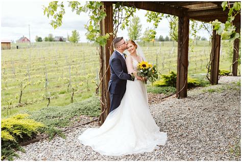 Colorful Spring Greenbluff Wedding At Trezzi Farm Winery