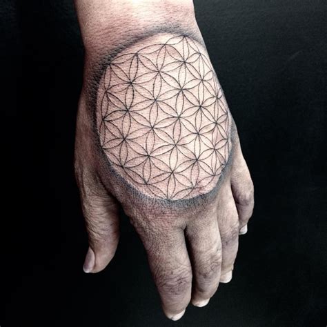 An angular tattoo is probably one of the least regretful things to get emblazoned on your body. 21+ Geometric Tattoo Designs, Ideas | Design Trends ...
