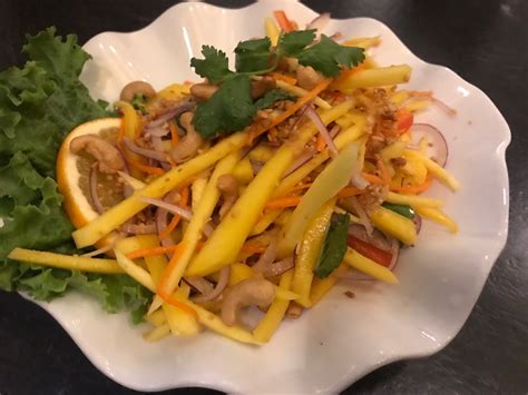 Nimman Thai Cuisine 2451 Lake Shore Blvd W Toronto On Thai