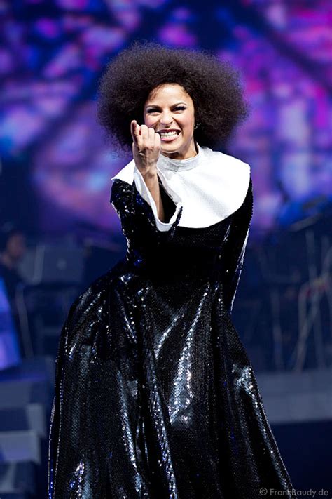 Patricia meeden, duesseldorf/german tour of cats always the most stunning make ups, a unique voice and beautiful dancing, she was so much fun to watch and such a hottie! Patricia Meeden - Magazin Seitenstopper