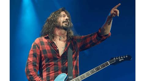 Dave Grohl Performs Nirvana Track For Second Time Since Kurt Cobains