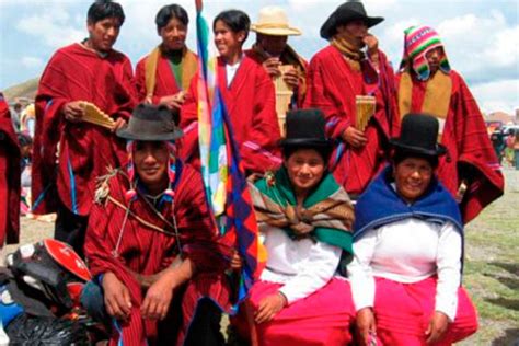 Traje Típico Y Tradicional De Bolivia