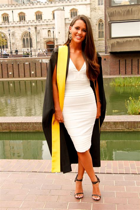 Dresses For Graduation Ceremony Graduation Attire Graduation Outfit