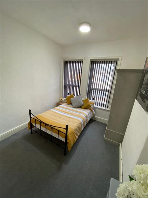 Single Room Furnished Room To Rent From Spareroom