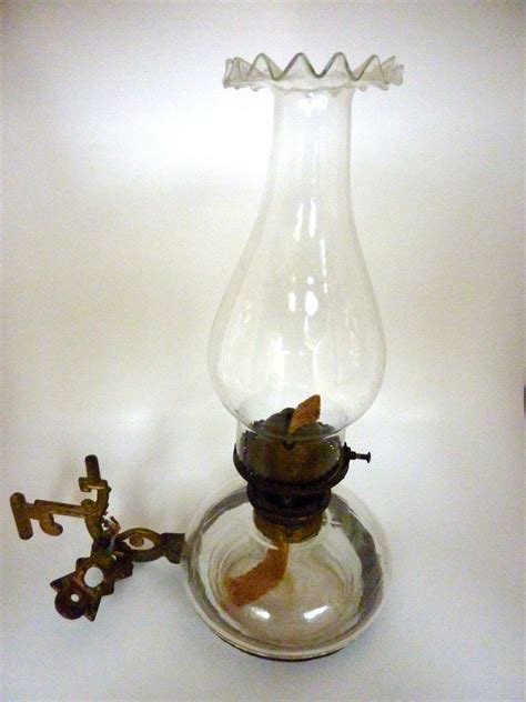 Antique Oil Lamp W Cast Iron Wall Bracket Antique Oil Lamps Oil Lamps Lamp