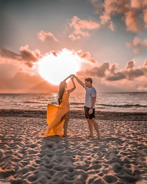 sunset and sunrise engagement photos in miami beach strand foto ideen strandfotografie posen