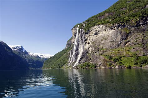 Geirangerfjord Water Fall In Norway 4k Wallpaper Hd Wallpapers