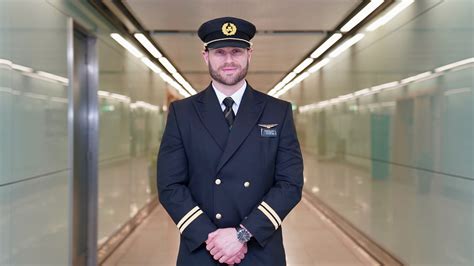 Interview with direct entry pilot Padhraic Hoey - Aer Lingus Blog