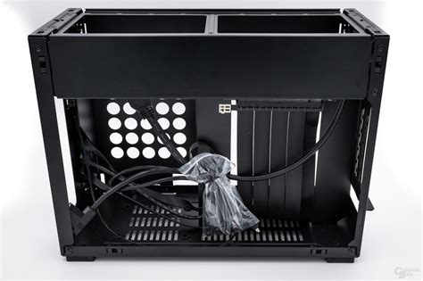 Lian Li A4 H2o In The Test 11 Liters Of Space For Powerful Mini Itx