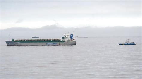 Kapal Kargo Terbalik Usai Tabrakan Di Laut Baltik