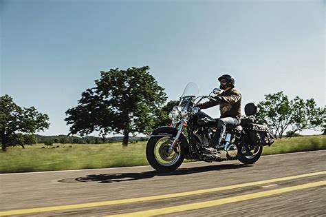 Ficha Técnica De La Harley Davidson Heritage Softail Classic 2016