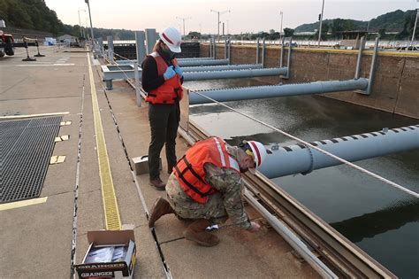 Corps To Host Media Project Tour At Dewatered Emsworth Locks And Dams
