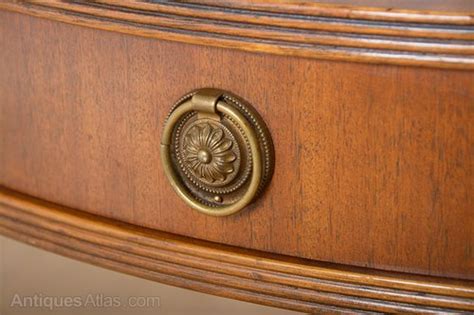 Antiques Atlas Antique Regency Style Mahogany And Leather Round 3ft