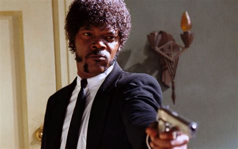 You Better Gif Pulp Fiction Samue Jackson Gun Descubre Y Comparte Gif