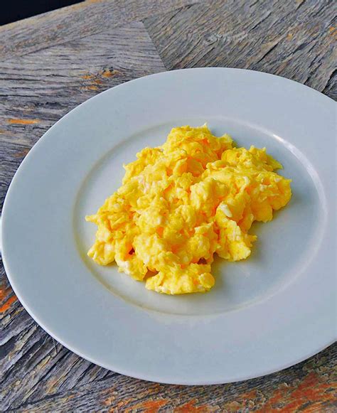 How To Make Scrambled Eggs Feature 2 Butter N Thyme