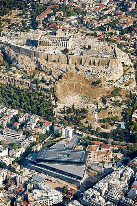 New Acropolis Museum Looks Forward Honors Past