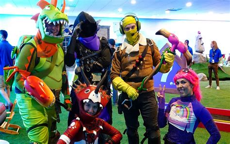 10 Fortnite Cosplays That Bring The In Game Character To Life 2022